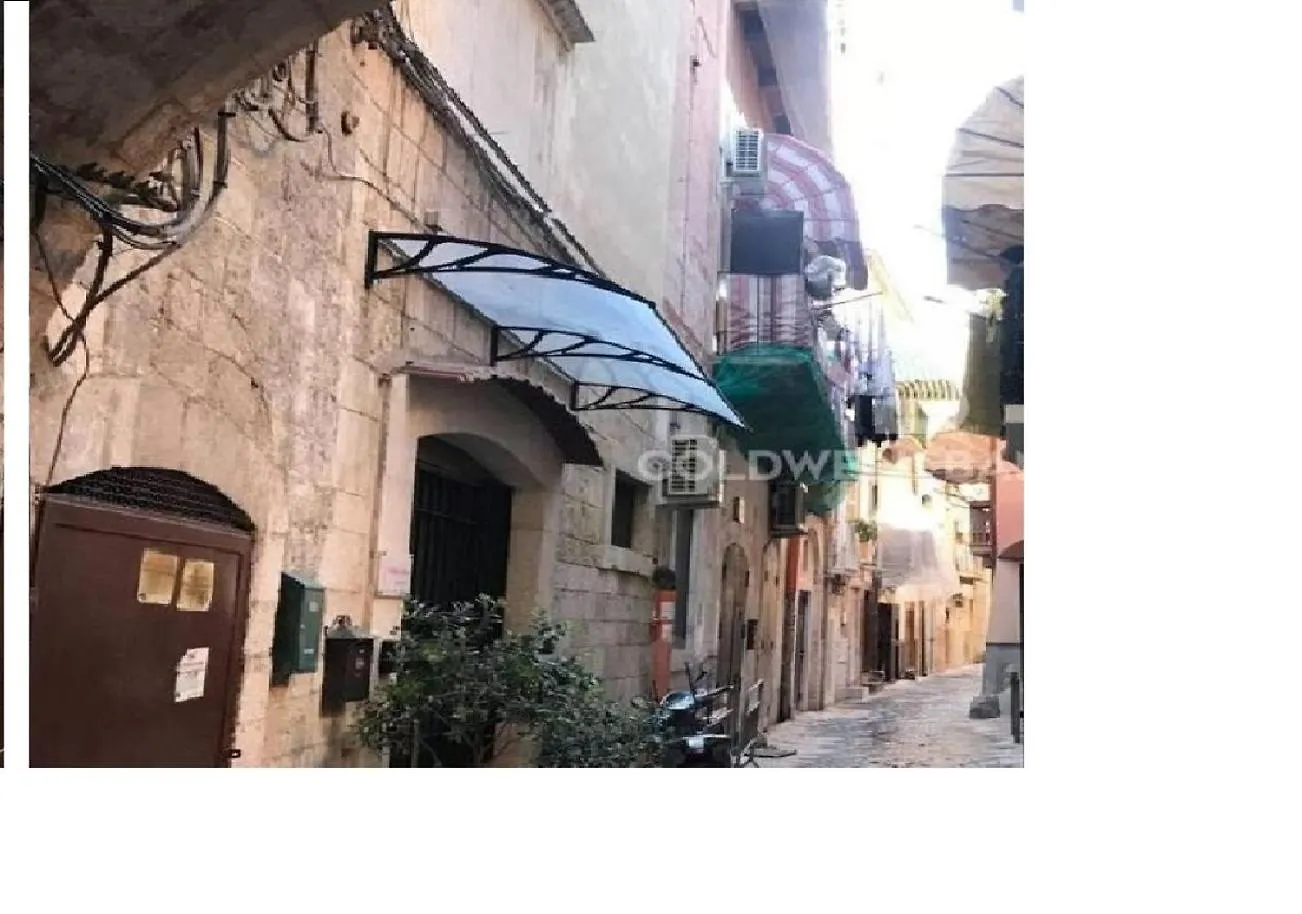 Επικοινωνία με το Al Vecchio Arco A Bari Vecchia